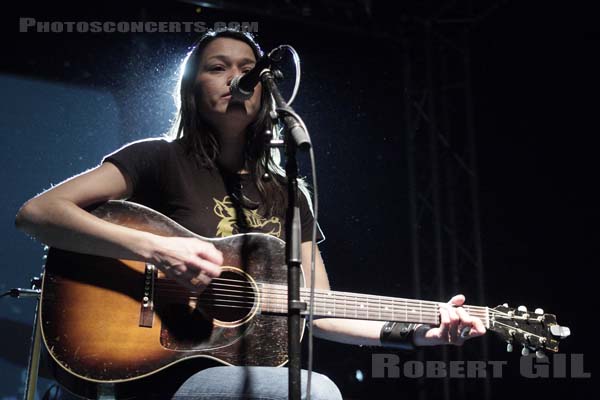LUCIE IDLOUT - 2008-11-27 - PARIS - Point Ephemere - 